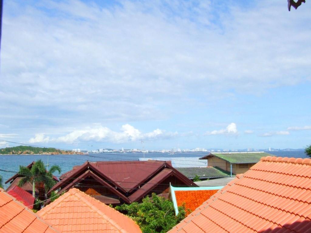 Hotel Baan Virog Koh Larn Exterior foto